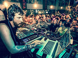 NOTTE IN DISCOTECA